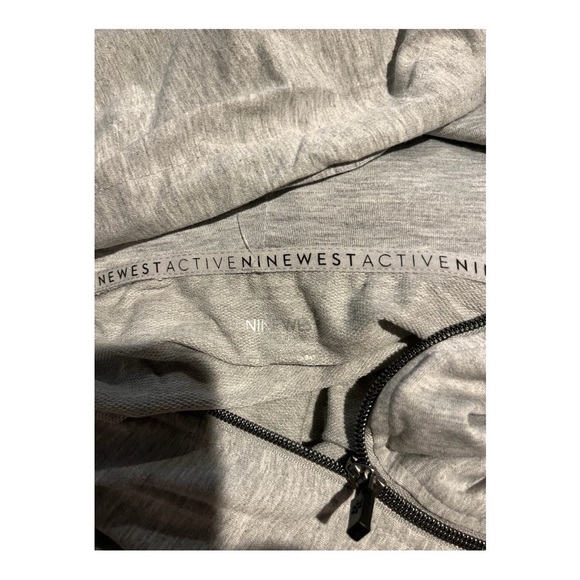 Nine West Active gray zip front hoodie jacket with pockets - Picture 6 of 8